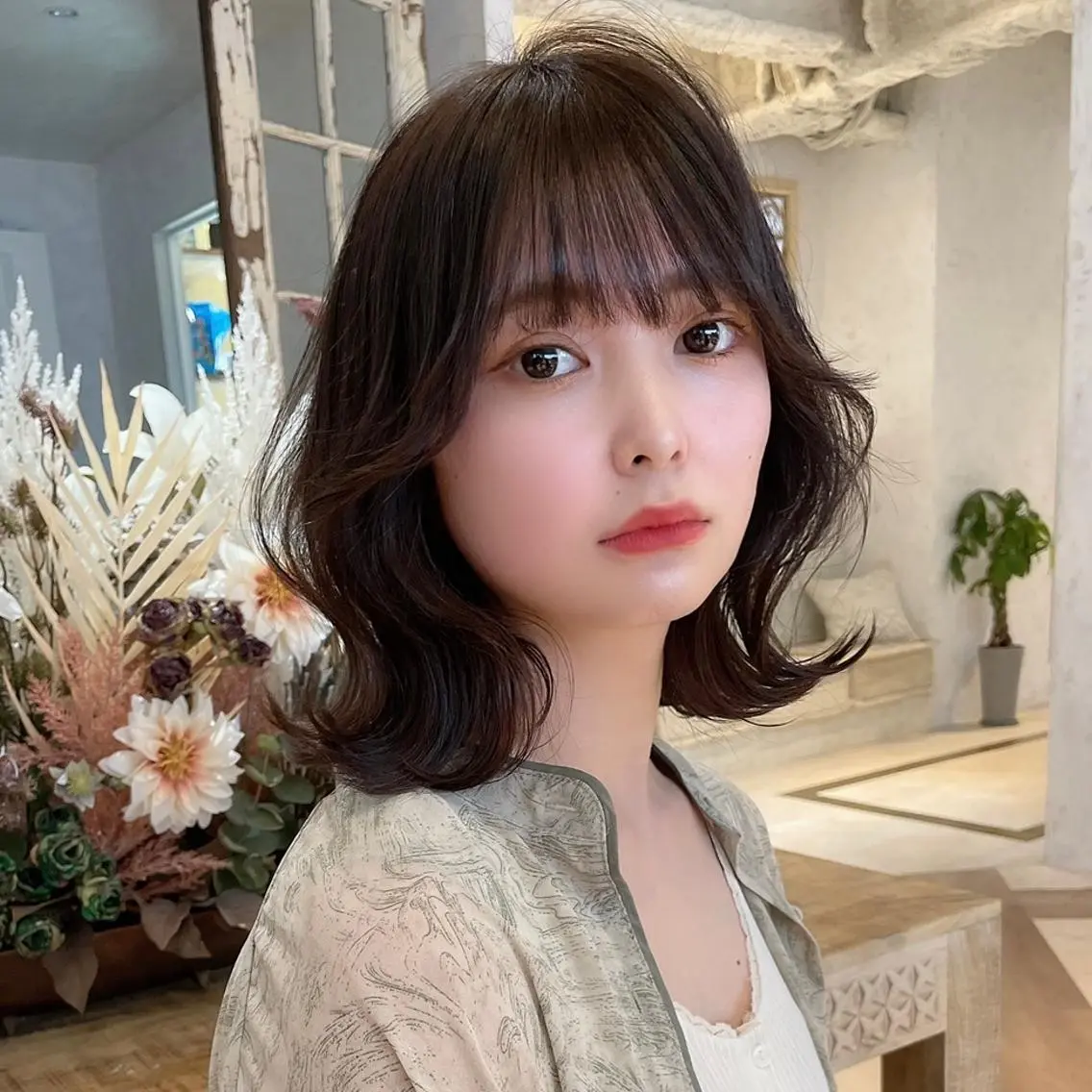 ミディアム カラー カット ヘアカラー トリートメント 酒井 里穂のヘアスタイル