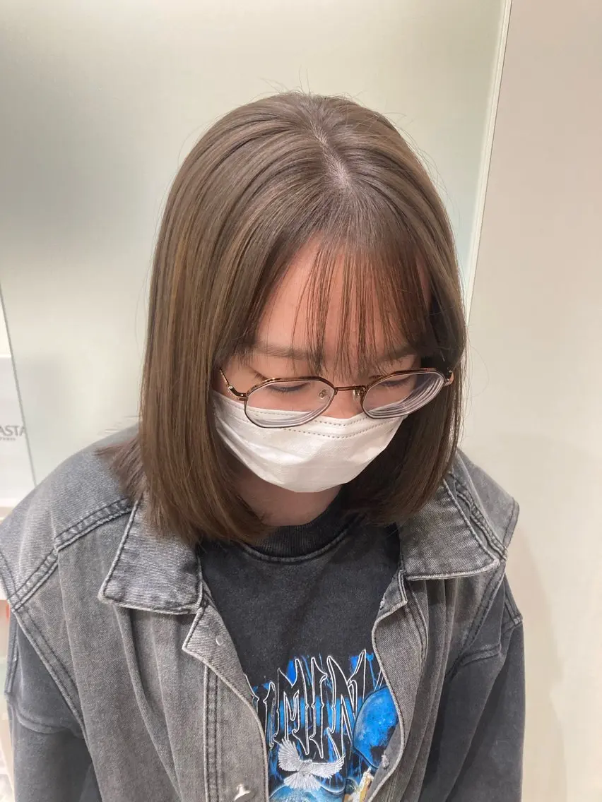 ミディアム カラー ダブルカラー グレージュ LIPPUL / さくらのヘアスタイル