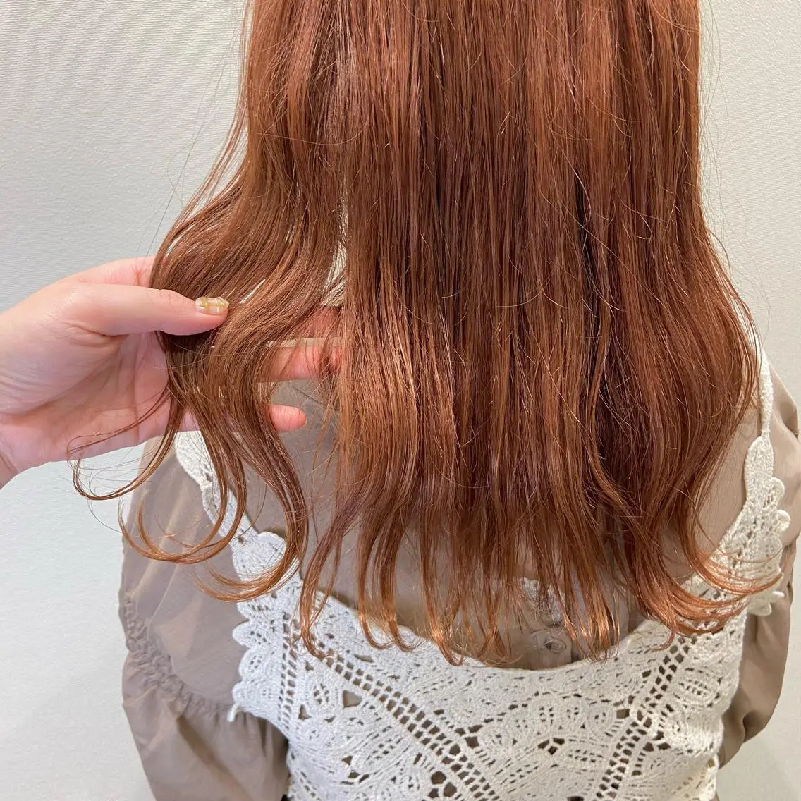 セミロング カラー ヘアカラー トリートメント 🚀MOEKA ᵕ̈ ハイトーン💫のヘアスタイル