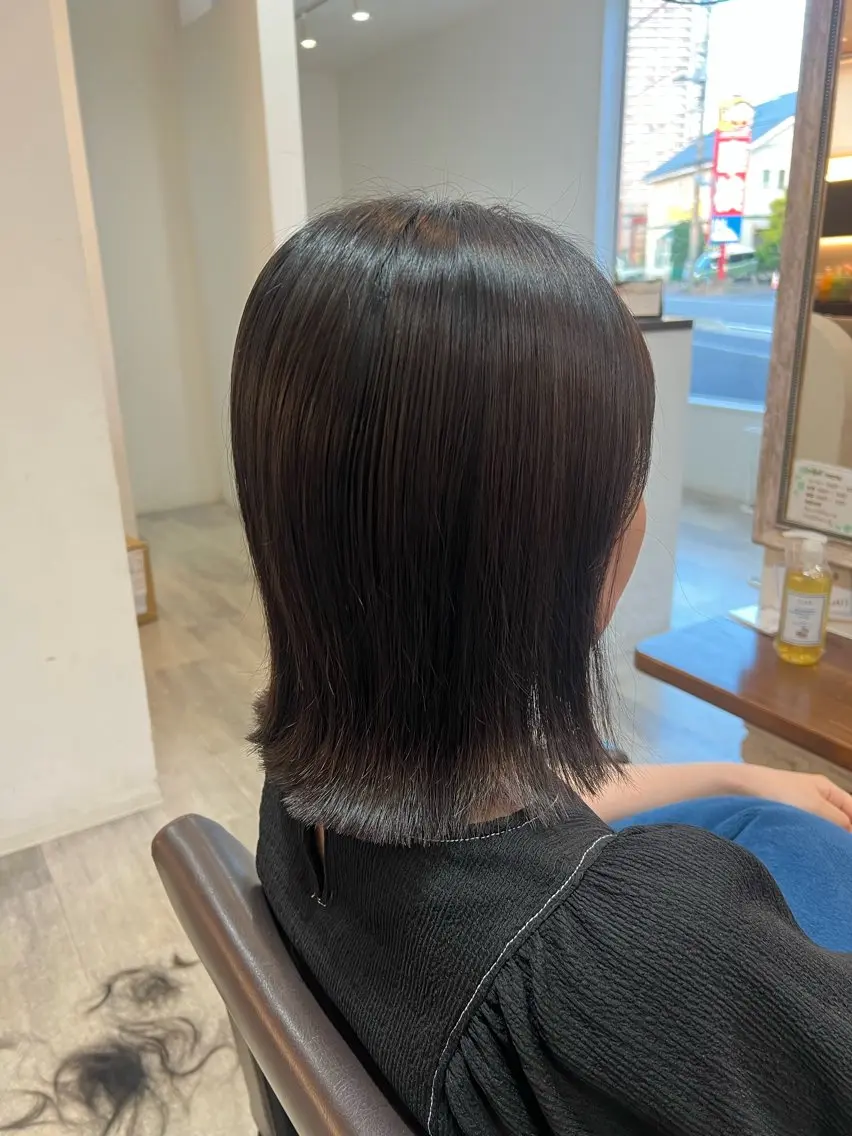 ミディアム カット 白田 妃美希のヘアスタイル