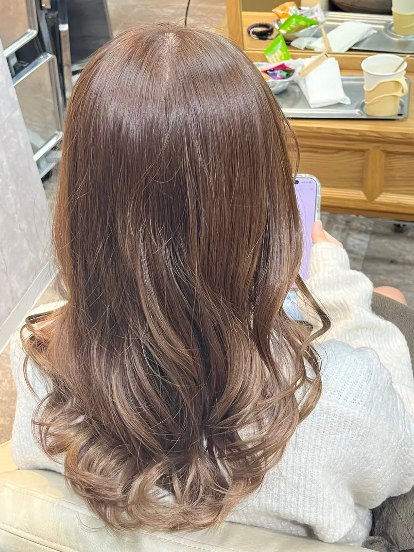 ロング ヘアカラー 縮毛矯正⚡️カラー いいじまのヘアスタイル