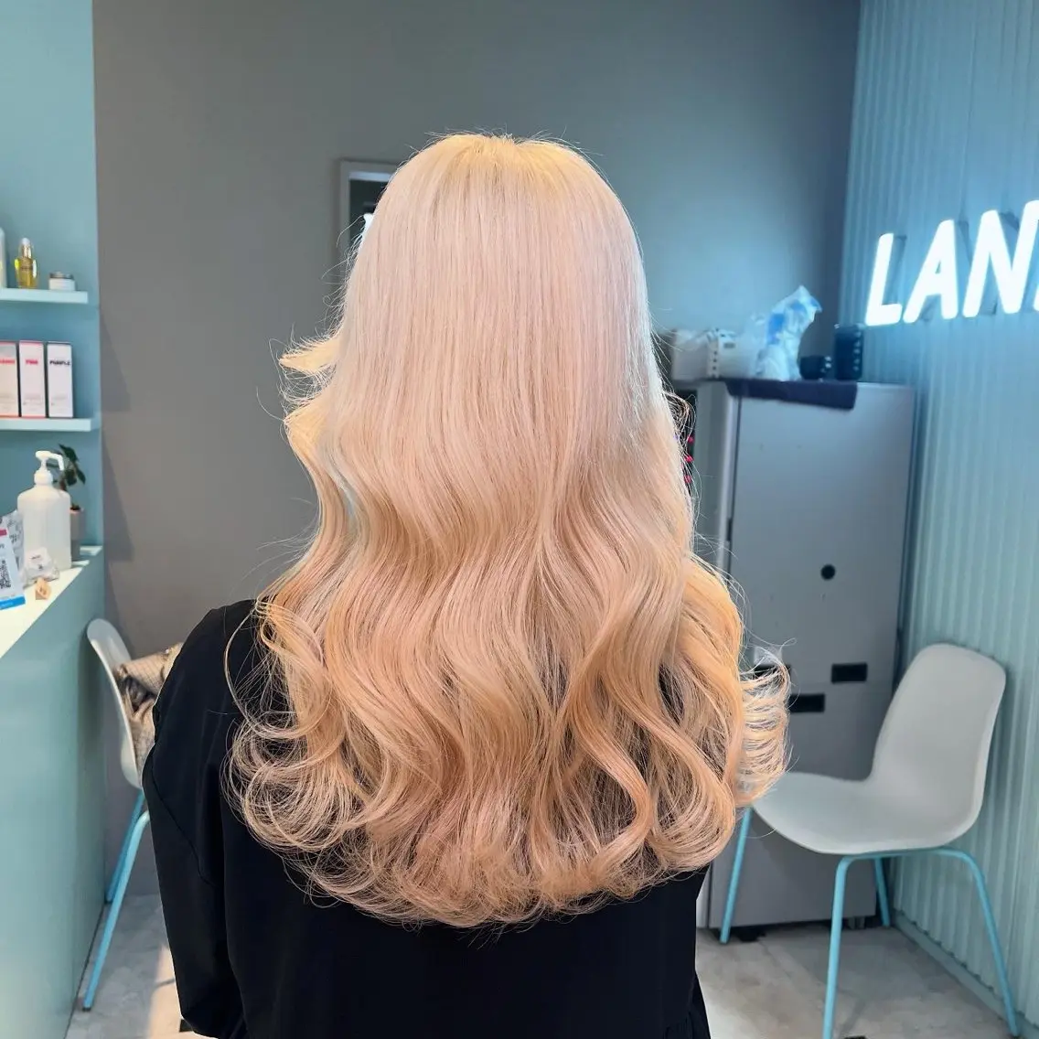 ロング カラー ヘアカラー ブリーチカラー 🩵MIZUKIのヘアスタイル
