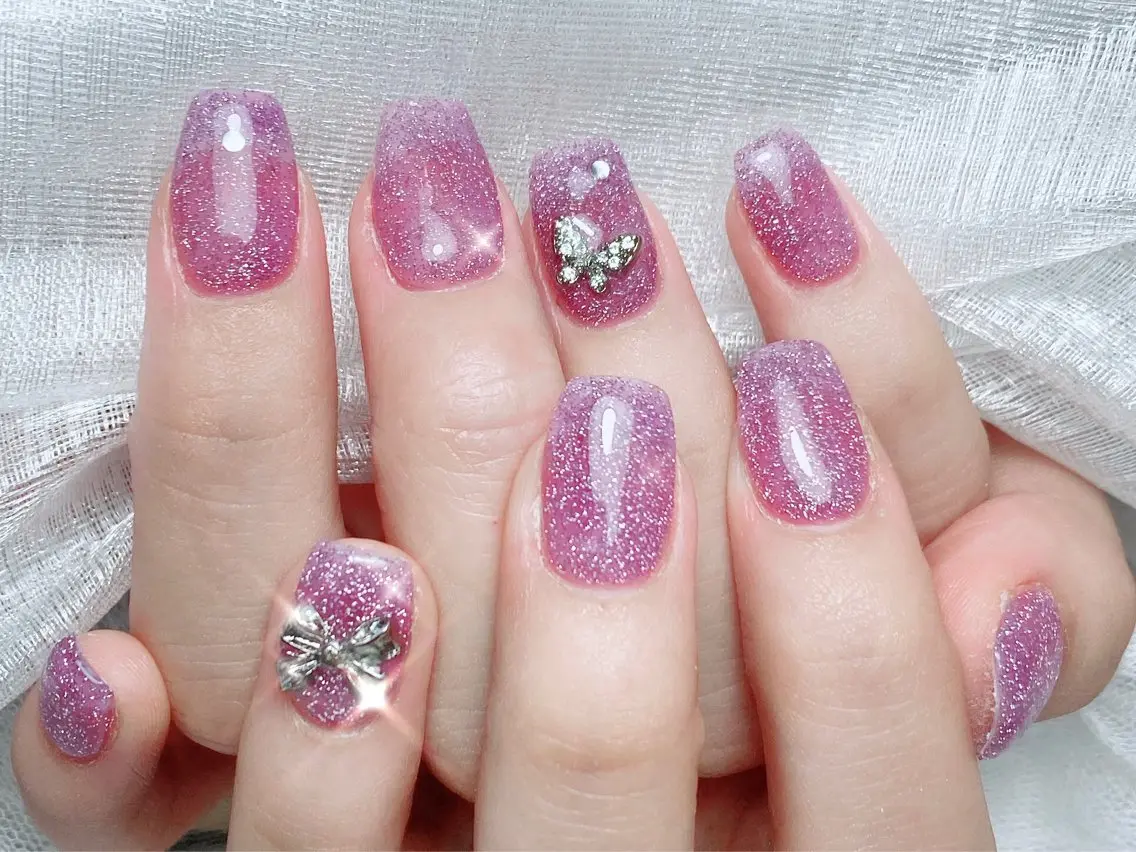 ネイル オーロラネイル チークネイル 長さ出し フットネイル フレンチネイル ハンドネイル ハンドケア NaNa nailのネイルデザイン