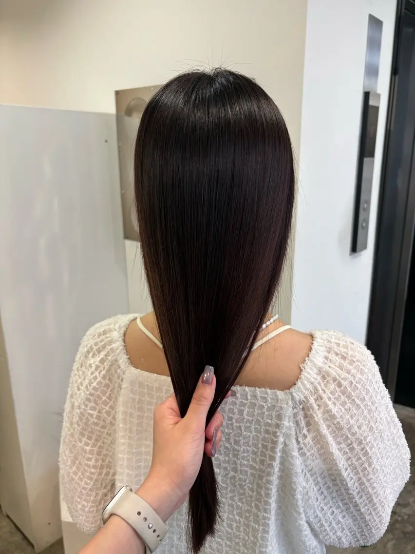 セミロング 縮毛矯正 トリートメント 琉花/髪質改善 /レイヤーカットのヘアスタイル