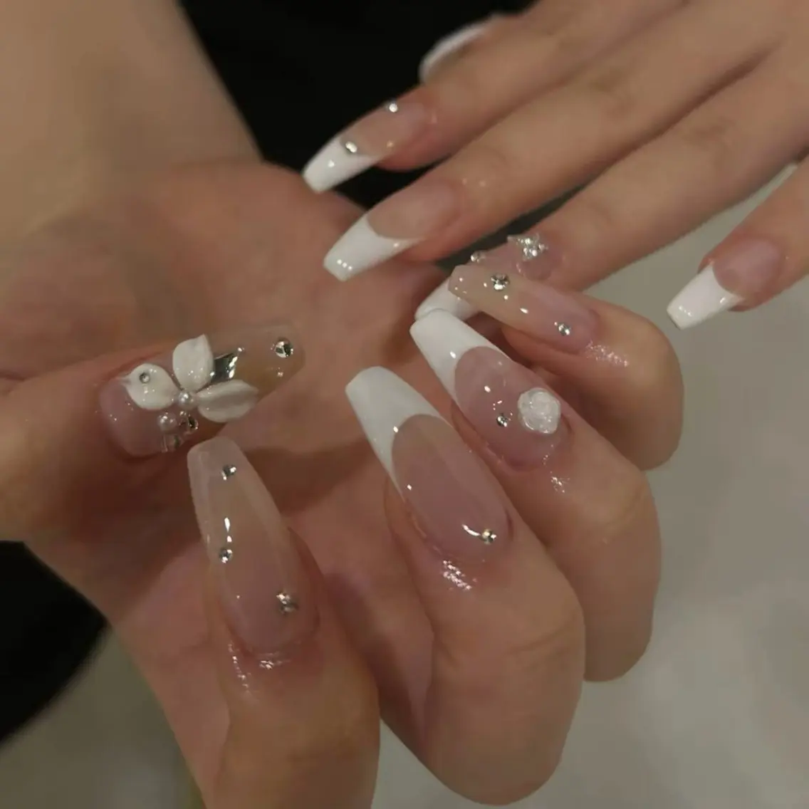 ネイル ハンドネイル Luna Gladeのネイルデザイン