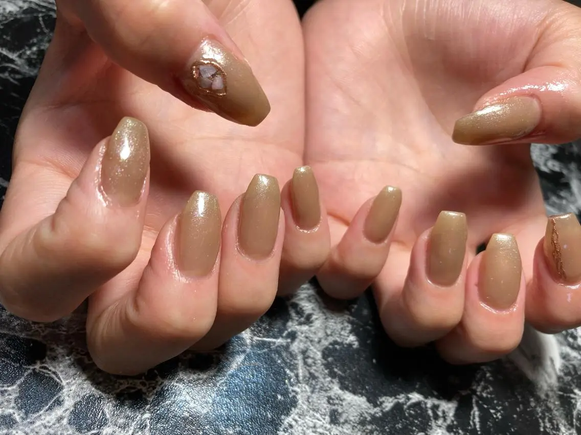 ミディアム ネイル ハンドネイル フットネイル ✴︎ Delightのネイルデザイン