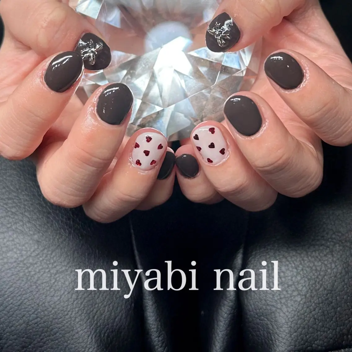 ネイル ブラウン ジェルネイル ハート 持ち込み リボン ハンドネイル miyabi nail 桂川駅近くのネイルデザイン