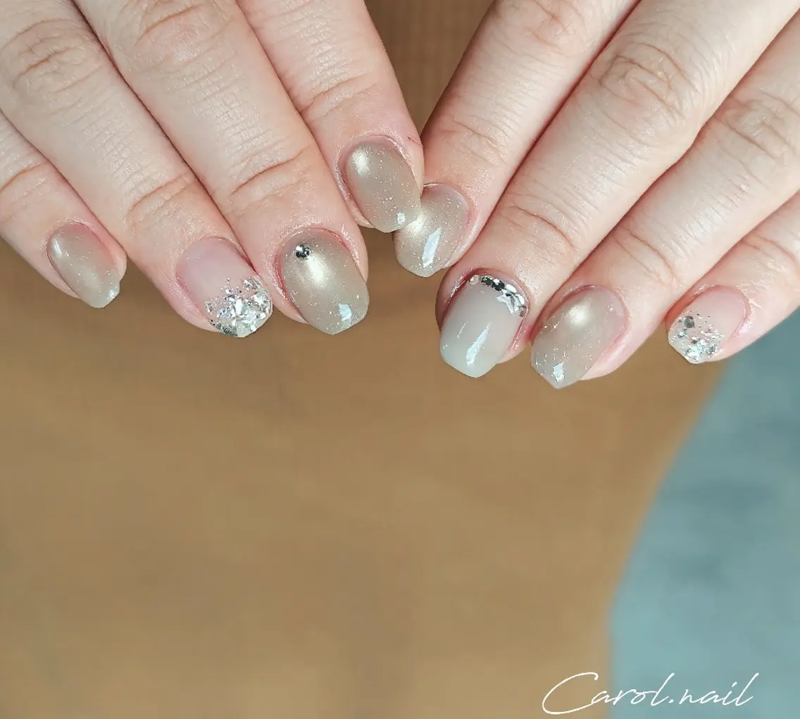 ネイル マグネットネイル carol nailのネイルデザイン