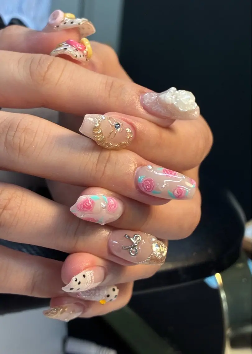 ネイル ボルドー ブラウン フレンチネイル マグネットネイル ニュアンスネイル ハンドネイル ANA.CHUO 本川越店舗のネイルデザイン