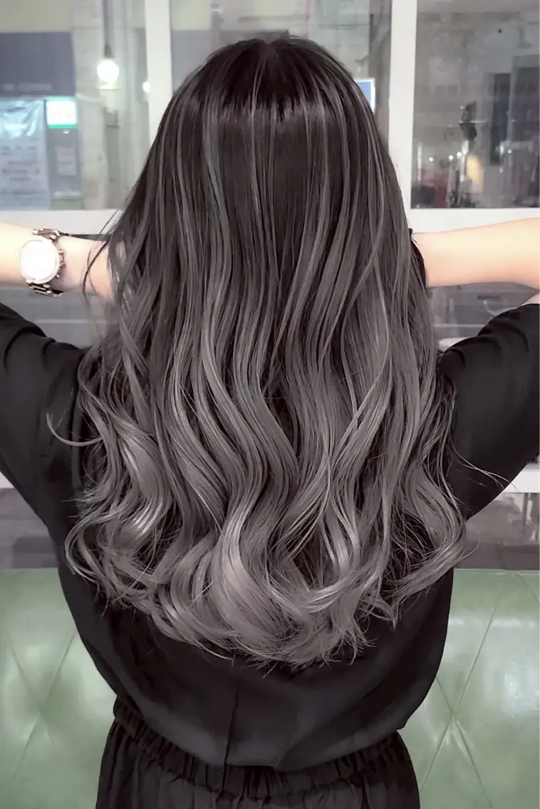 ロング カラー 小栗 柊翔のヘアスタイル