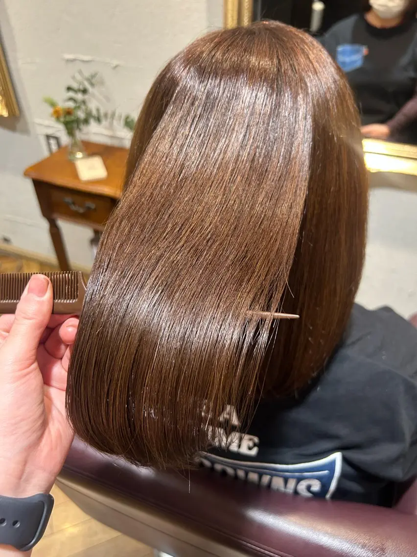 カラー 小森谷 美和のヘアスタイル