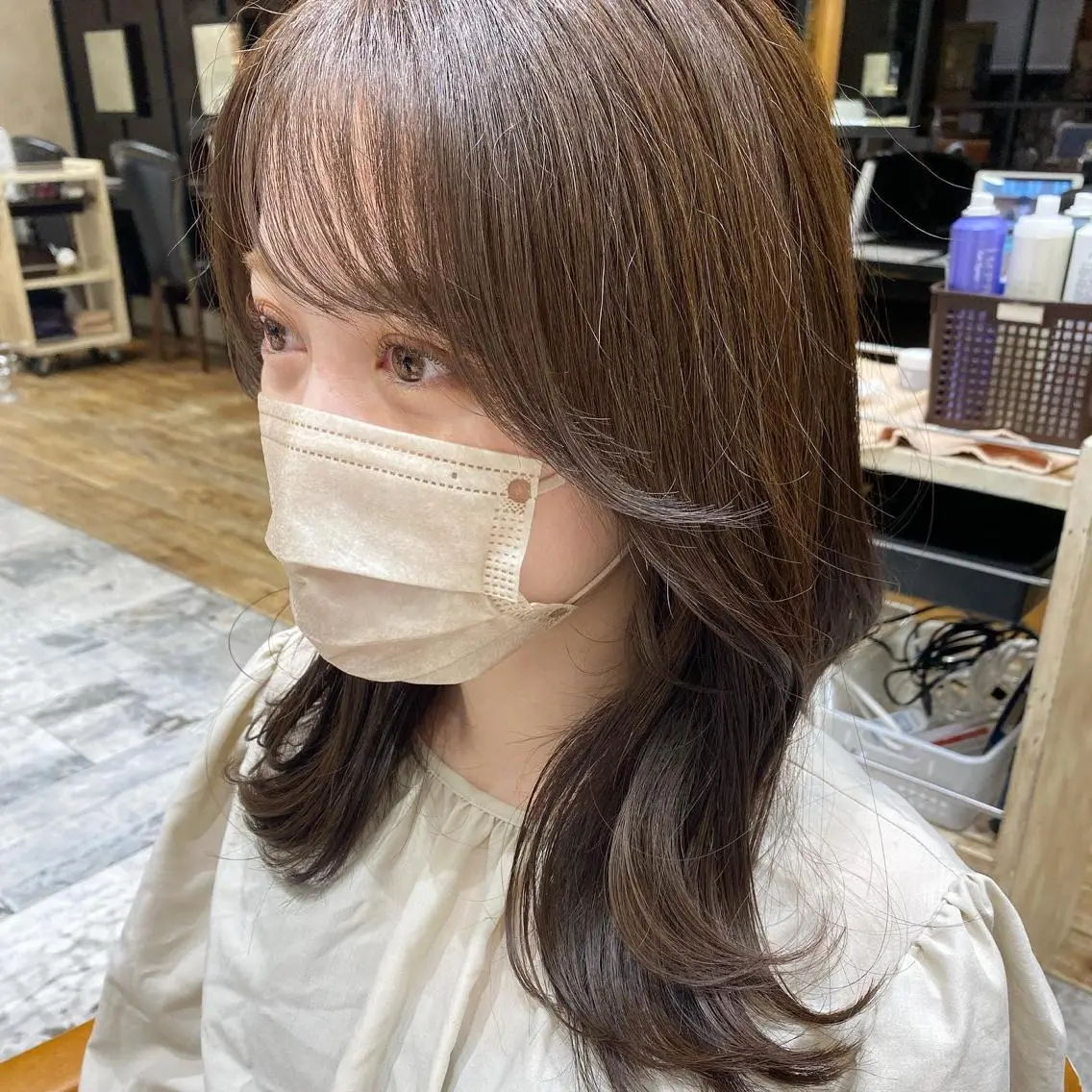 ミディアム カラー ベージュカラー くびれヘア 顔周り/くびれヘア 韓国ヘア💕風間るなのヘアスタイル