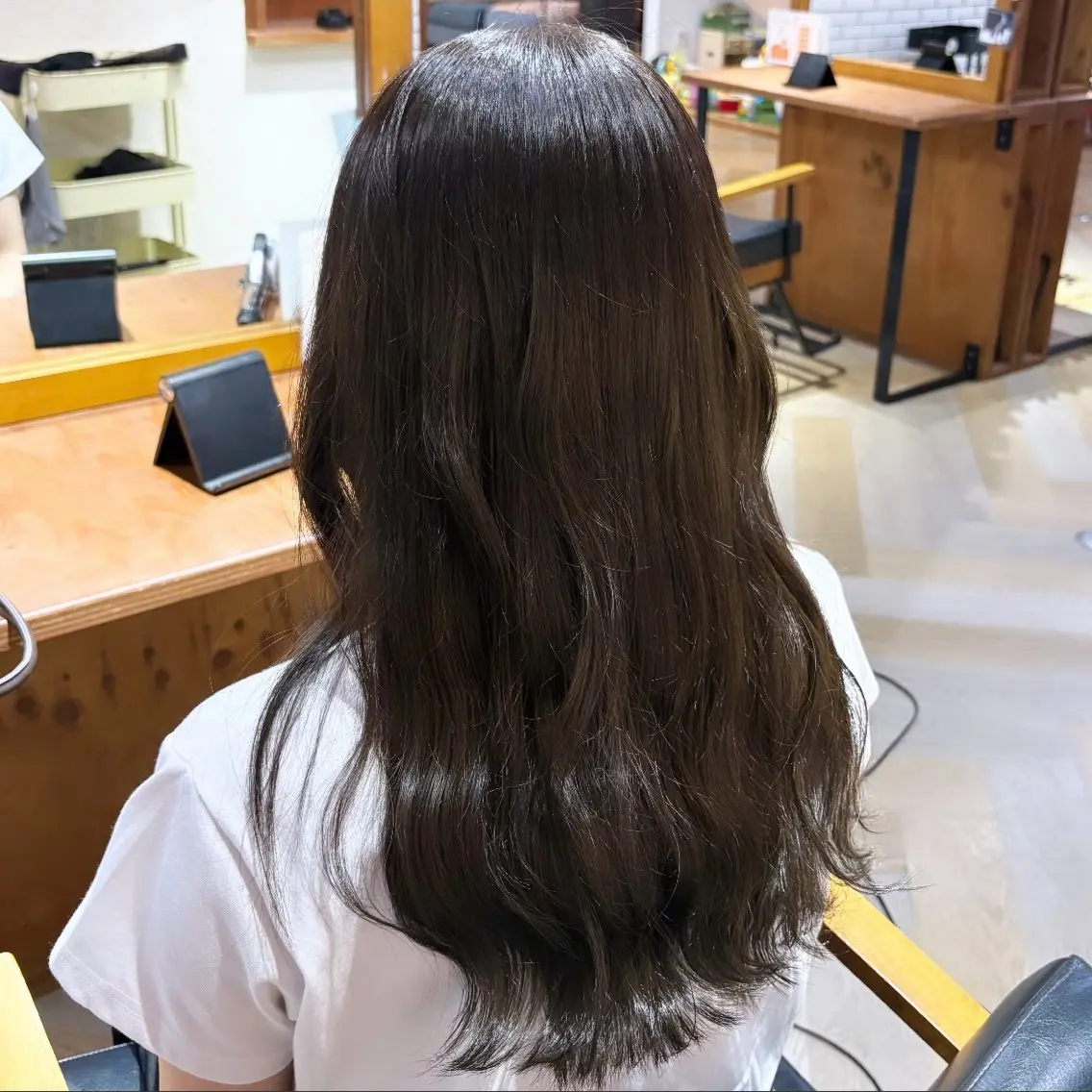 ロング Kurihara /パーマ/カラーのヘアスタイル