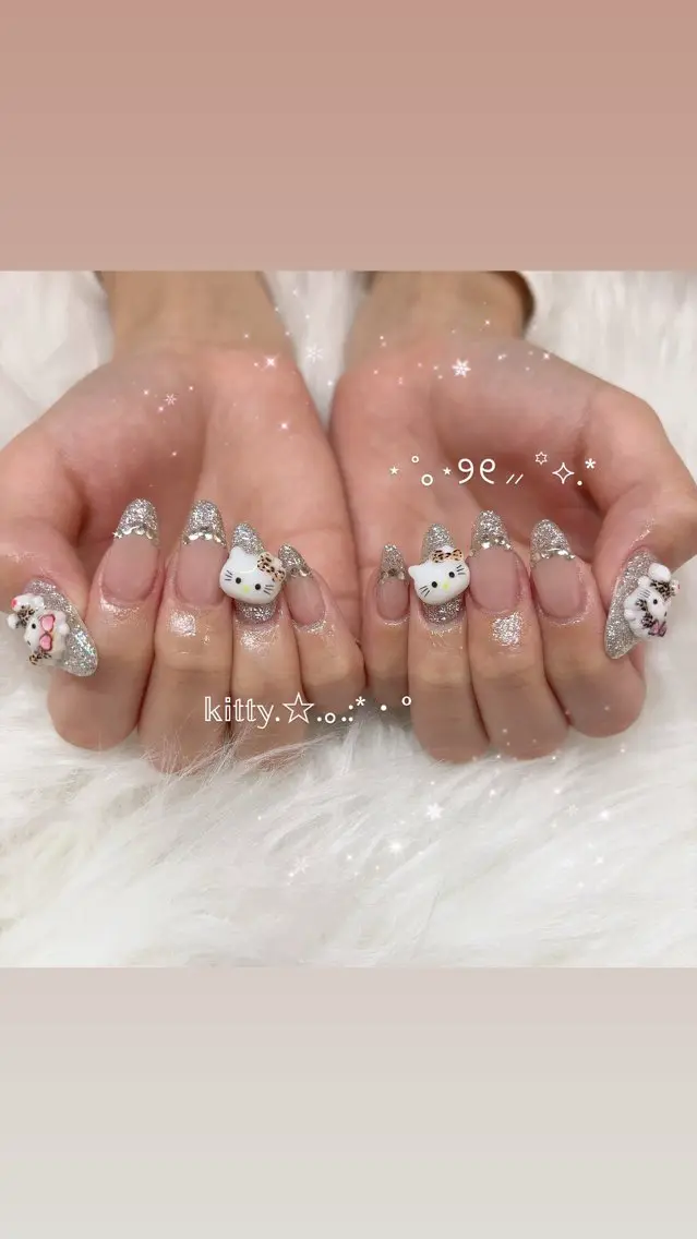 ネイル キラキラネイル ハンドネイル beautiful meみくのネイルデザイン