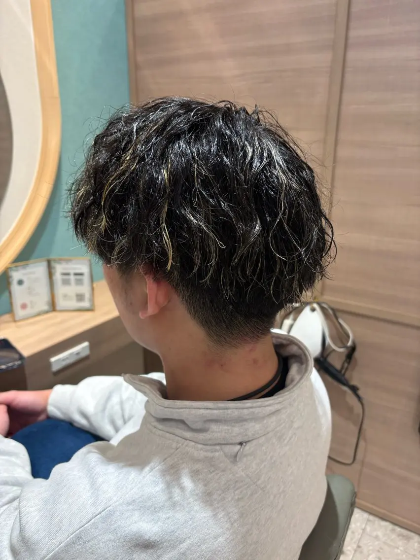 ハイライトカラー+水素トリートメントの写真