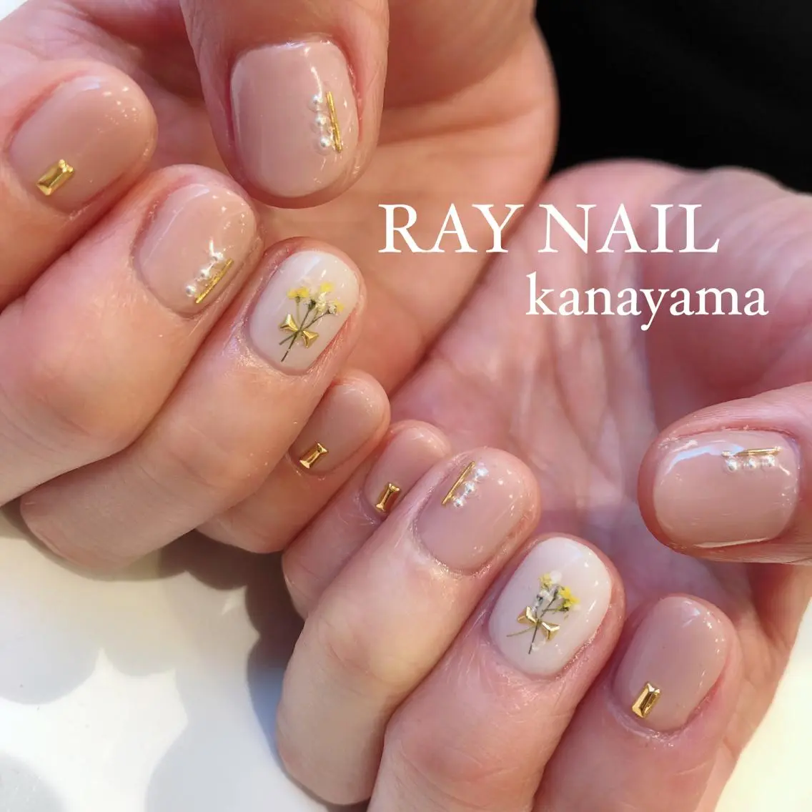 ネイル シンプルネイル Arowa 伊田のネイルデザイン