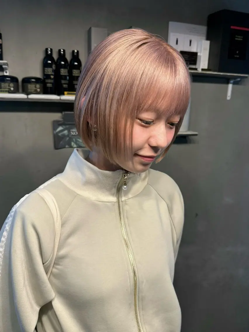 ショート カット ヘアカラー トリートメント 佐伯 桃のヘアスタイル