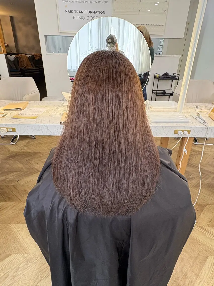 セミロング カラー カット ヘアカラー トリートメント 透明感カラー/レイヤ ーカット/須永さくらのヘアスタイル