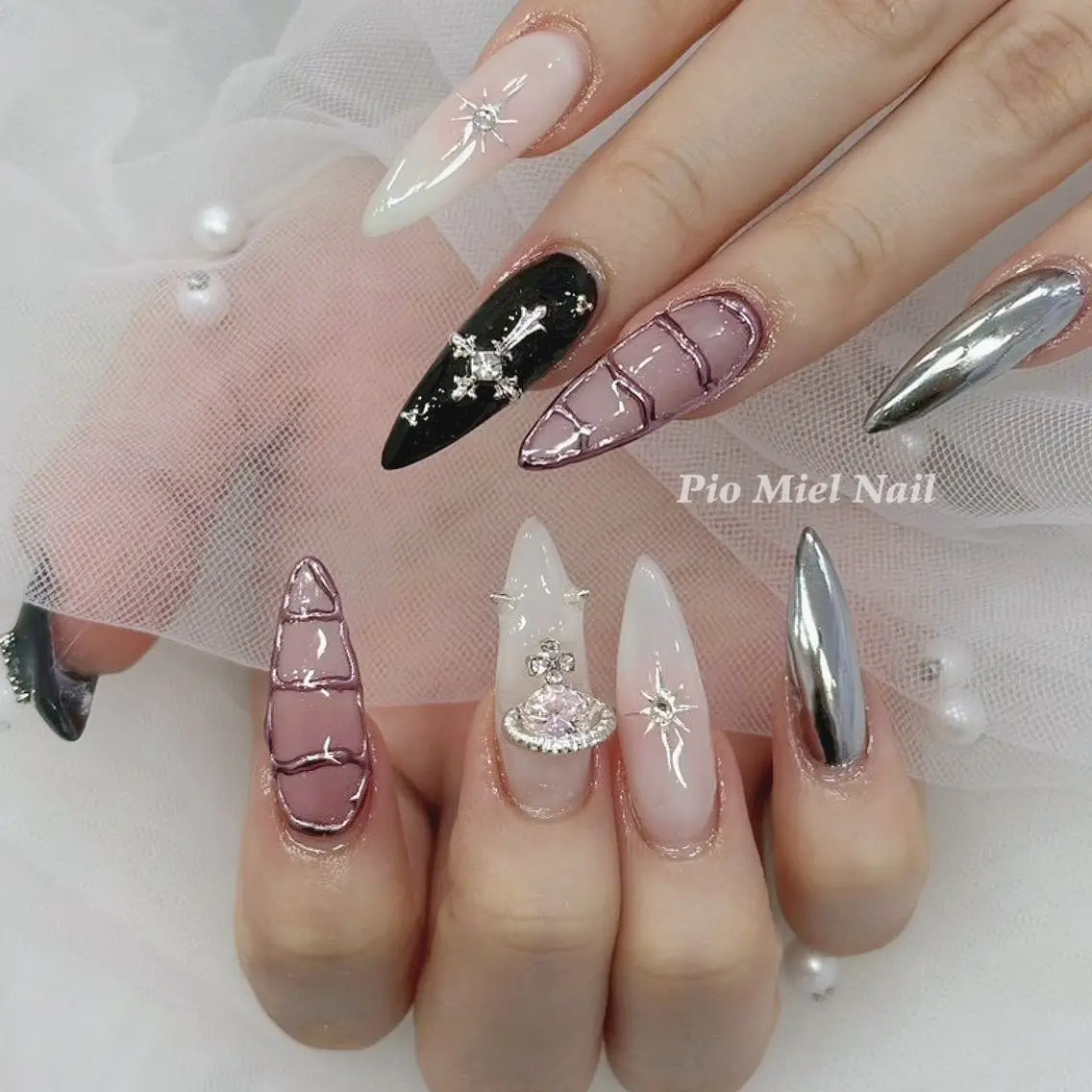 ネイル フレンチネイル 韓国ネイル マグネットネイル ニュアンスネイル ワンカラーネイル Pio Mielのネイルデザイン