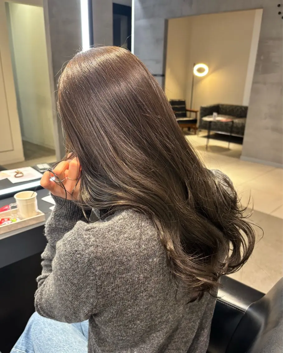 セミロング カット KAREN(ému) 伏見/カットモデルのヘアスタイル