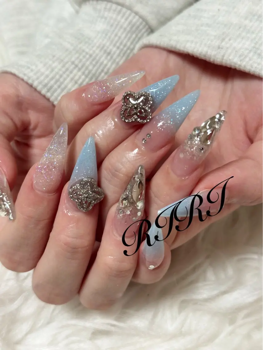 ネイル ジェルネイル ラメ(グリッター) ロングネイル スカルプネイル シンプルネイル ハンドネイル riri オーナーのネイルデザイン