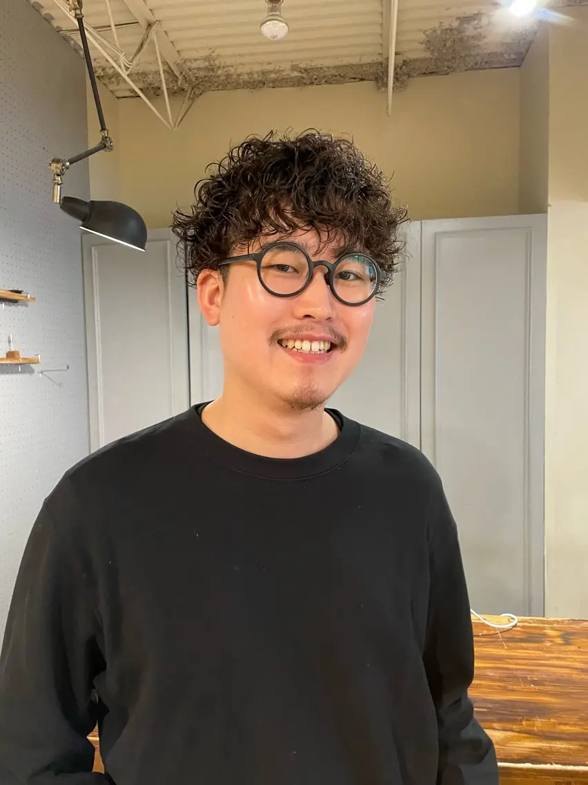 パーマ メンズ カット パーマ 🤩噂のMr.髪ポジ ティブ®️yu🤩のヘアスタイル