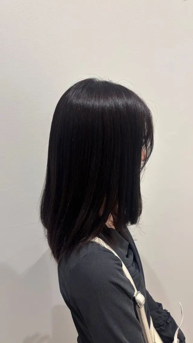 セミロング カラー 透明感カラー グレージュ カット ヘアカラー トリートメント RAD心斎橋🎀 透明感カラーリコ🫧のヘアスタイル