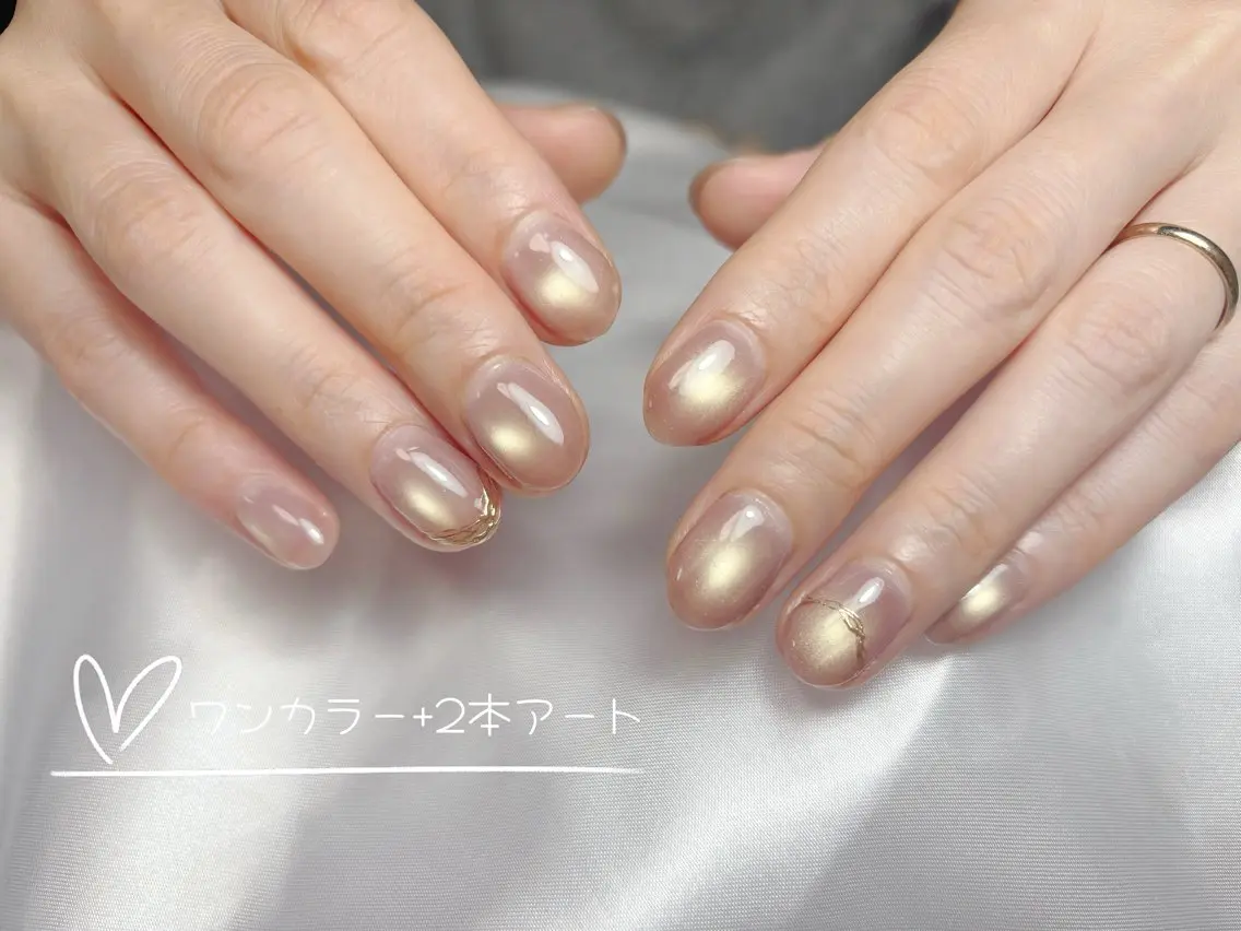 ワンカラー+2本アートの写真