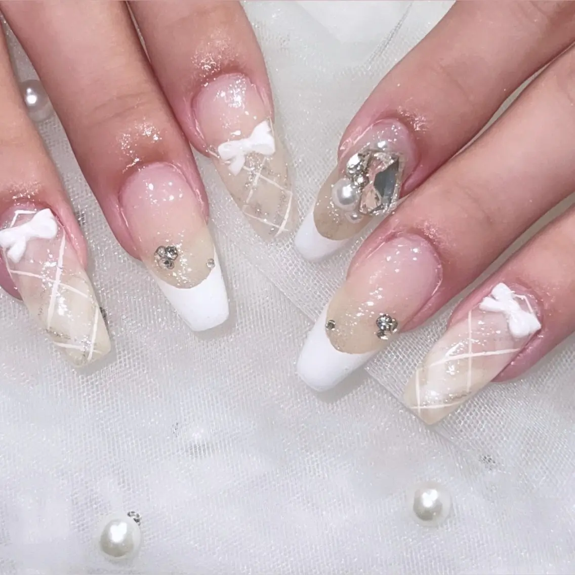 ネイル ハンドネイル 🧁fein. nana🩵のネイルデザイン