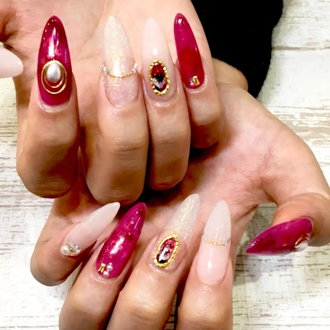 ネイル ストーンネイル ハンドネイル Lino+ ネイル&よもぎ蒸しのネイルデザイン