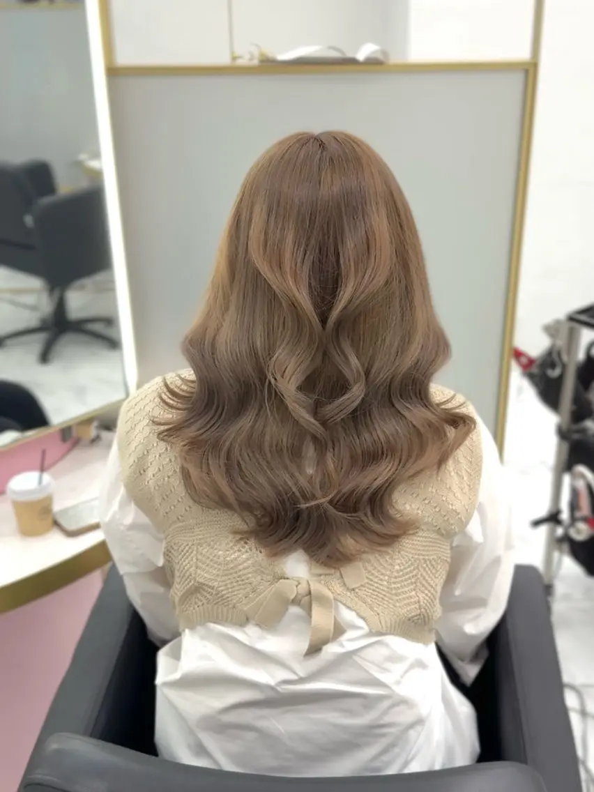 セミロング カラー ブリーチ グレージュ ヘーゼル ブリーチなしカラー ♦ブリーチなしカラー ×レイヤー♦中島良太のヘアスタイル