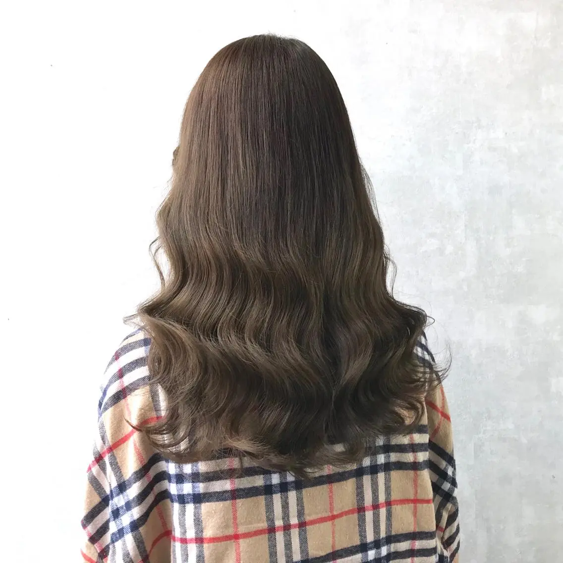 ロング カラー ブリーチ グレージュ ブリーチなしカラー ヨシンモリ ムルギョル巻き K-POP好き美容師 🇰🇷Kai.Yのヘアスタイル