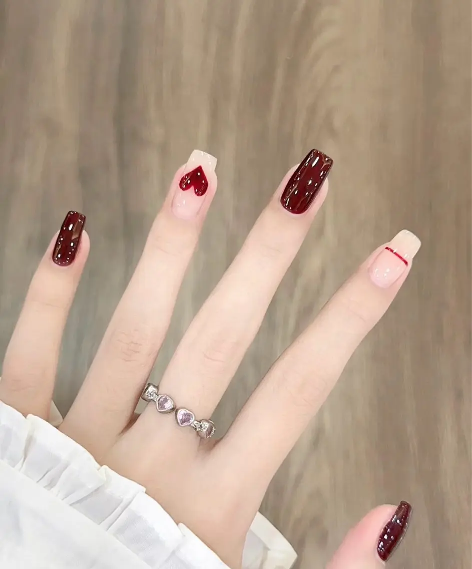 ネイル 長さ出し フットネイル フレンチネイル ジェルネイル ガラスフレンチ ハンドネイル ハンドケア More Glam八王子店のネイルデザイン