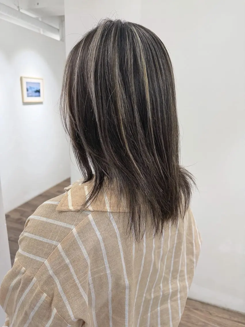 セミロング カラー ヘアカラー トリートメント ハイライト⭐️上野 高広のヘアスタイル