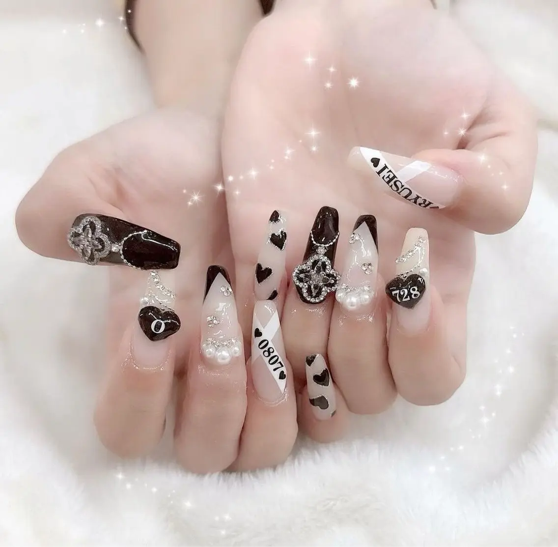 ネイル アートネイル クリアネイル 長さ出し フラッシュネイル グラデーション ハンドネイル kana nailのネイルデザイン
