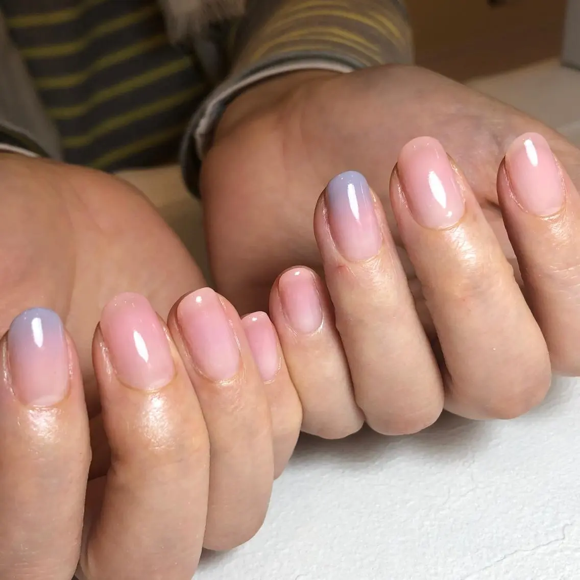 ネイル グラデーション ハンドネイル Nail salon アトリエジョワ　金山のネイルデザイン