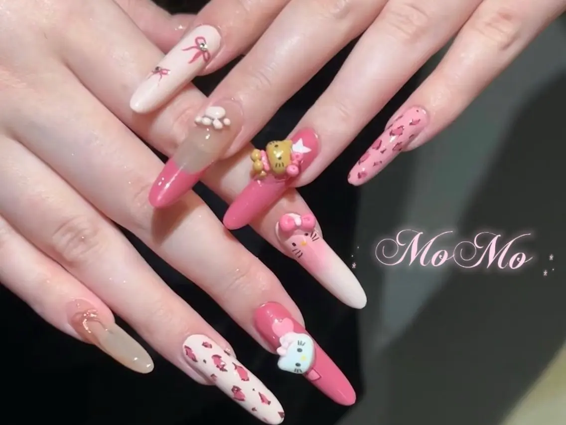 【Handチップ】長さMサイズ◎,150分持ち込み/アート目安4~6本※スカルプパウダーご希望の場合は教えてください。の写真