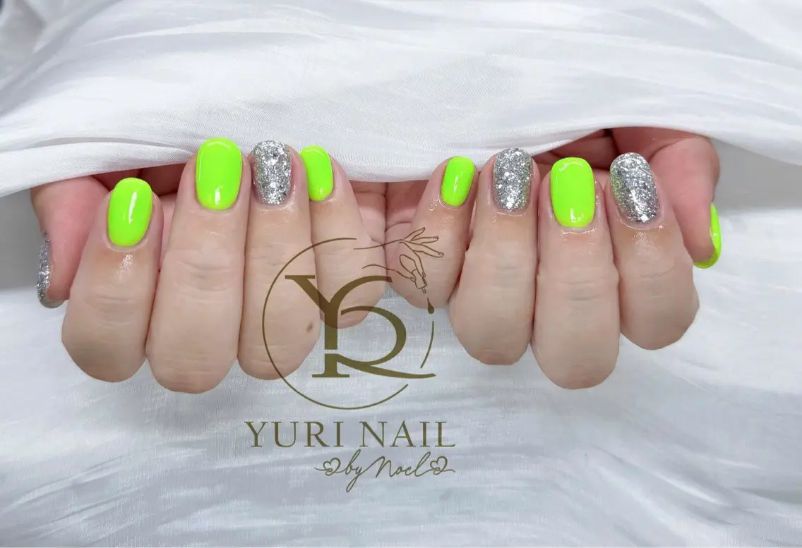 ネイル ハンドネイル フットネイル ハンドケア YURI Nail NARITAのネイルデザイン