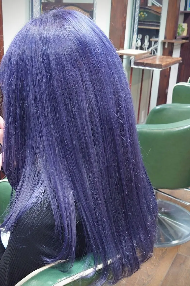 セミロング 鈴木 いづみのヘアスタイル