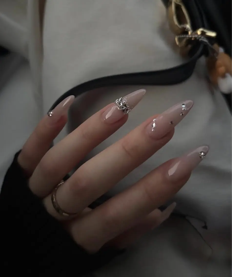 ネイル 韓国ネイル ニュアンスネイル シンプルネイル ワンホンネイル Nihonthy Nail 新宿のネイルデザイン