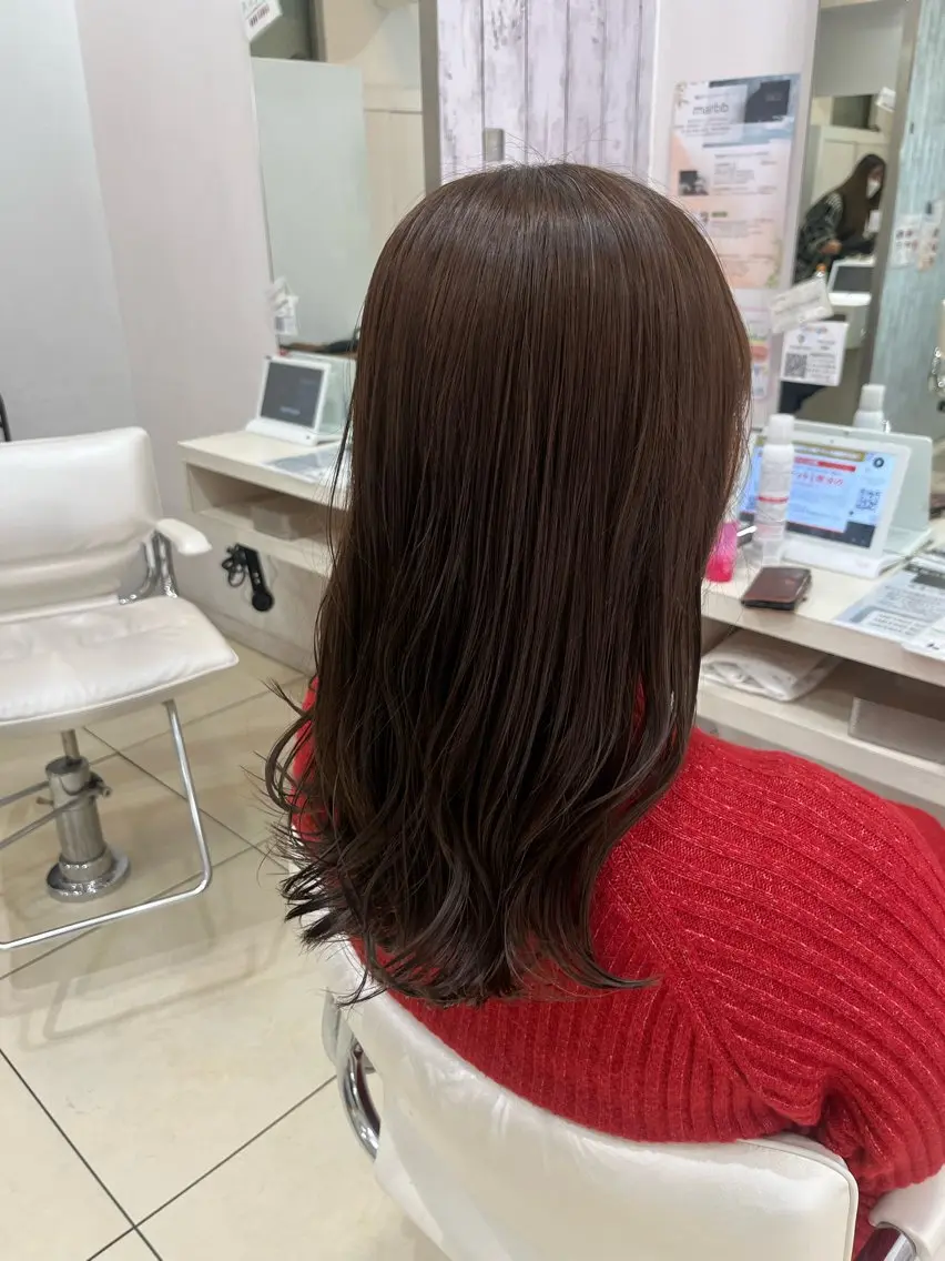 セミロング カラー ベージュカラー 透明感カラー オリーブベージュ カット ヘアカラー 🤎ベージュカラー/ 髪質改善/山岸🤎のヘアスタイル