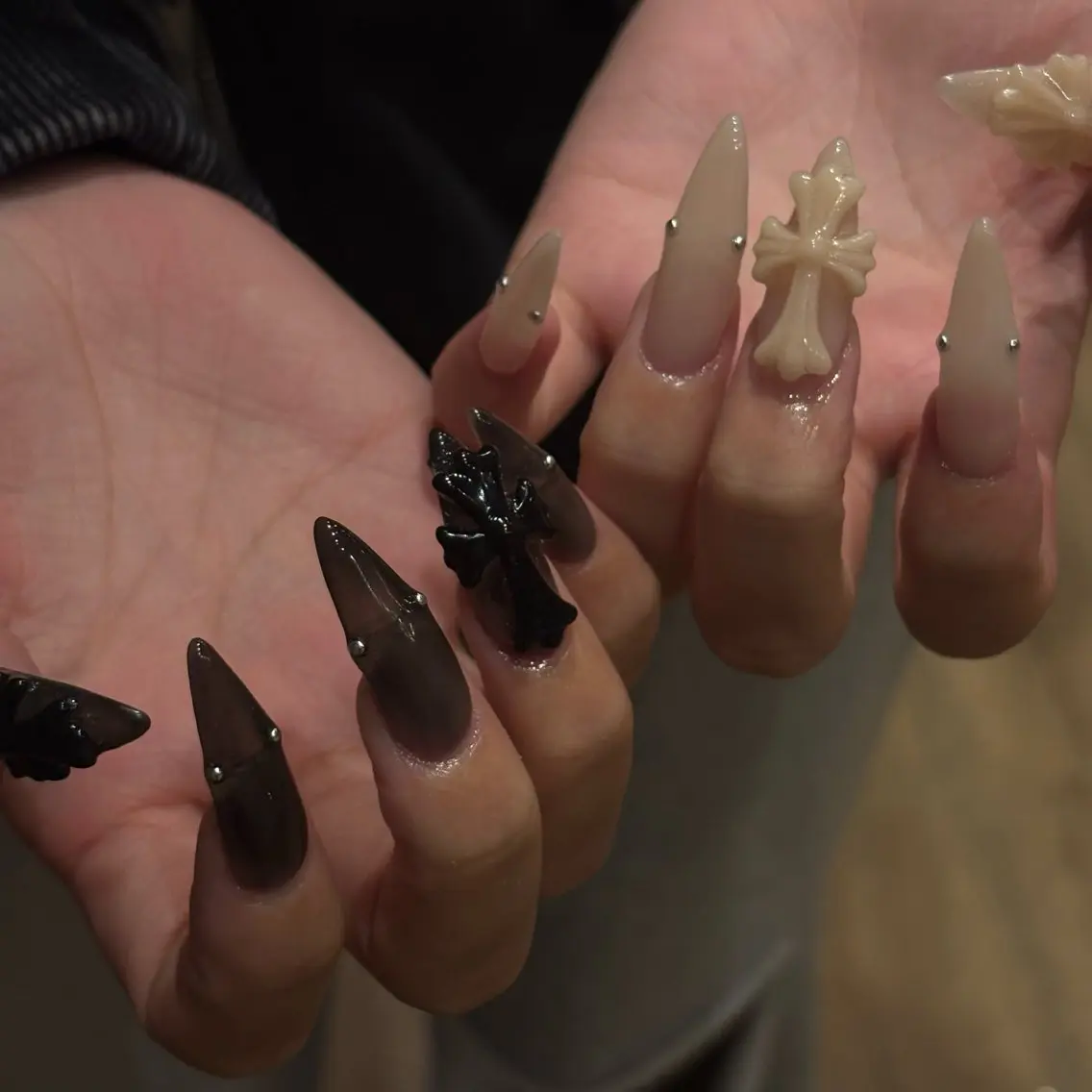 ネイル ハンドネイル フットネイル yuri / 個性派nailのネイルデザイン