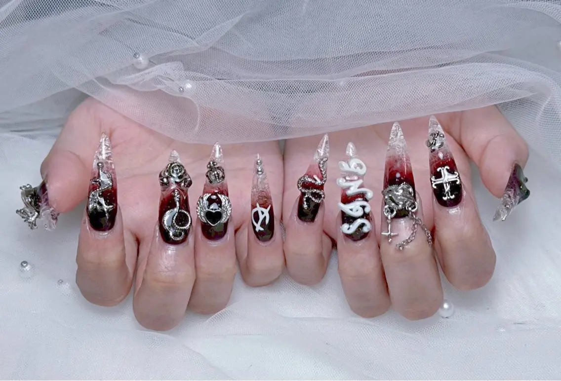 ネイル アートネイル オーロラネイル チークネイル 長さ出し フットネイル Miya _nailのネイルデザイン