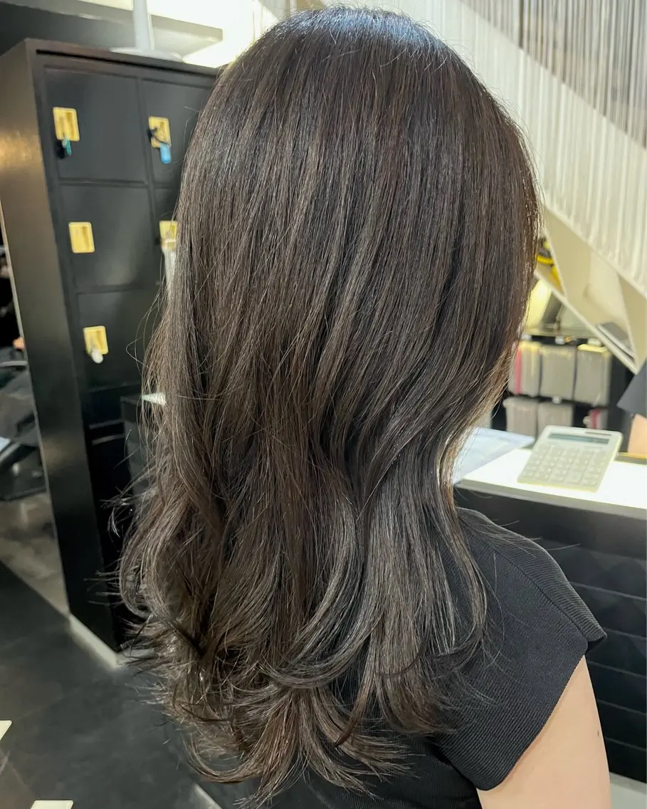 ミディアム レイヤーカット yuki🌼 Hip's decoのヘアスタイル