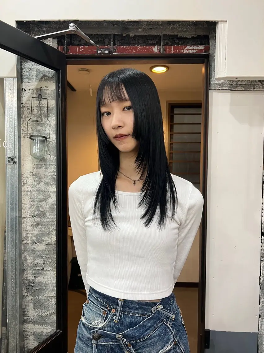 セミロング 姫カット レイヤーカット オン眉 🌈いけだ あみ🌷のヘアスタイル