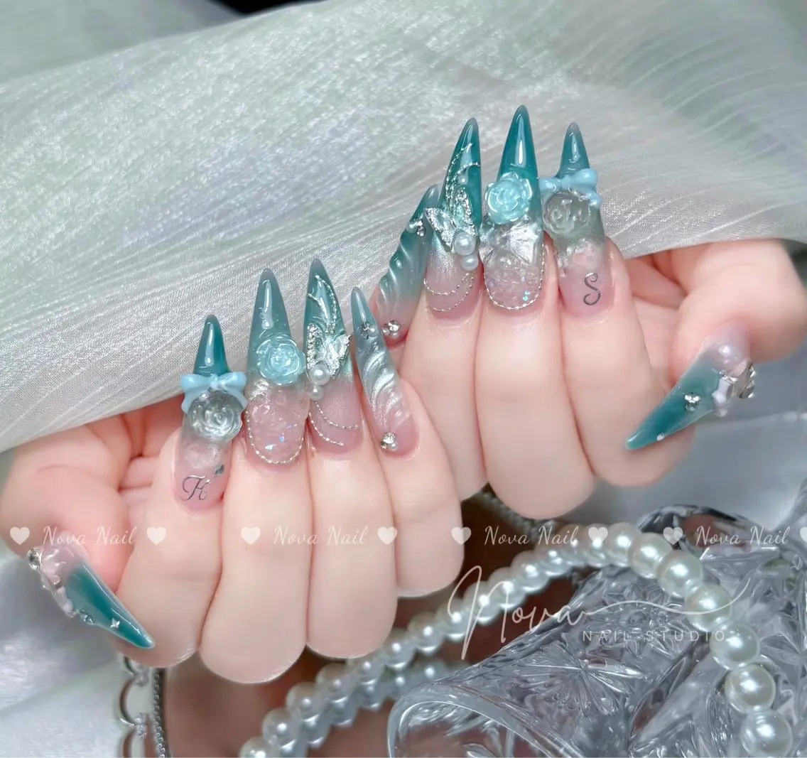 ネイル ハンドネイル ハンドケア Kitty Nail Novaのネイルデザイン