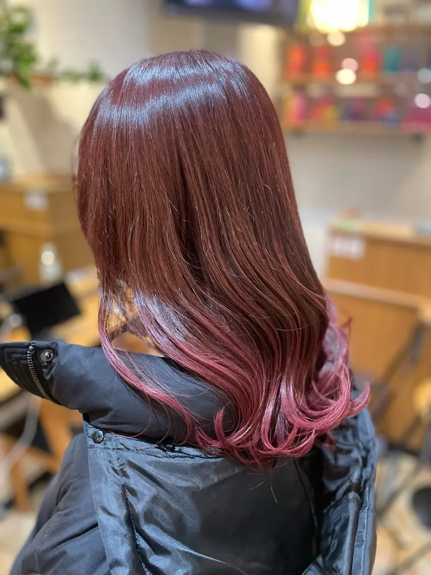 セミロング カラー ピンクカラー 望恵🌸韓国🇰🇷 艶髪スタイルのヘアスタイル