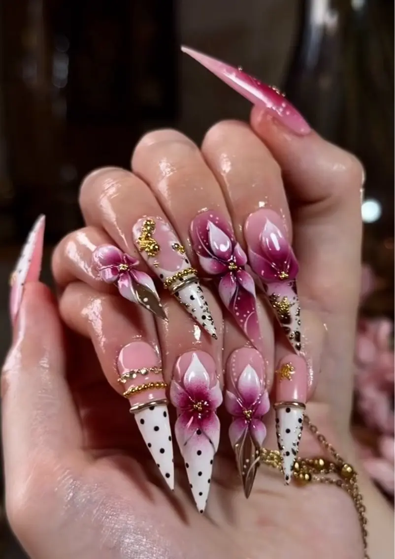 ネイル ハンドネイル NiJi Nailsのネイルデザイン
