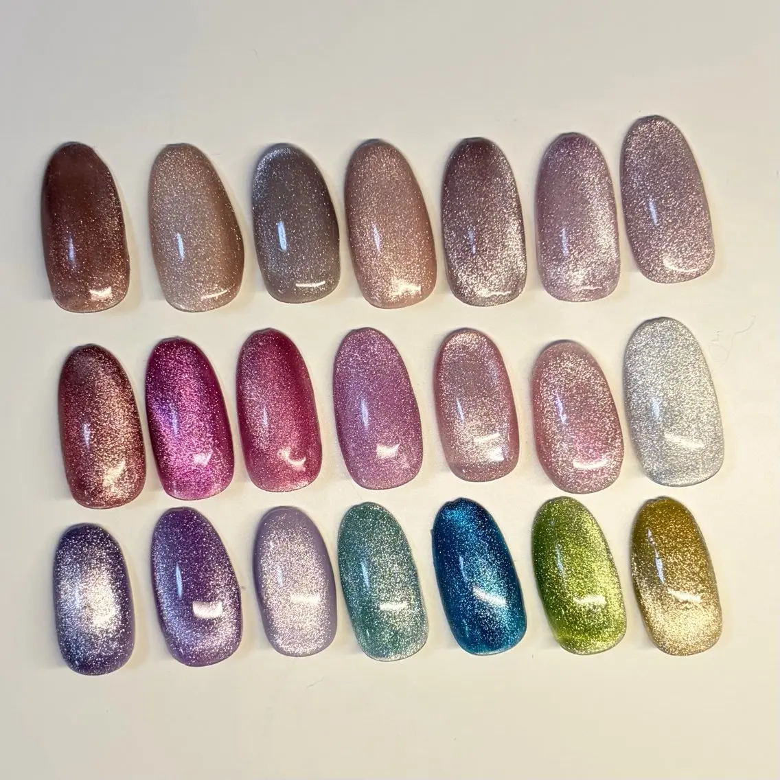 ネイル ハンドネイル フットネイル nailsalon momoのネイルデザイン