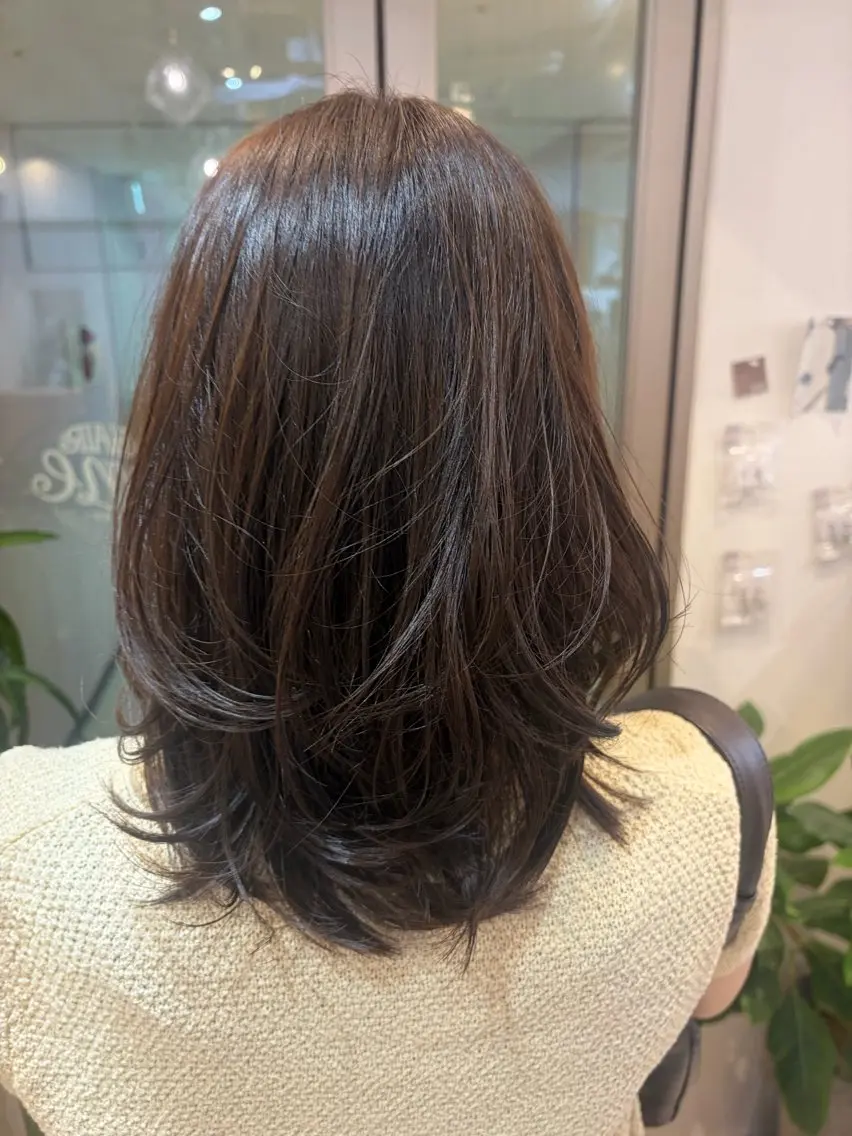 セミロング カラー ブラウンカラー 透明感カラー レイヤーカット カット ヘアカラー トリートメント cana 札幌レイヤースタイルのヘアスタイル